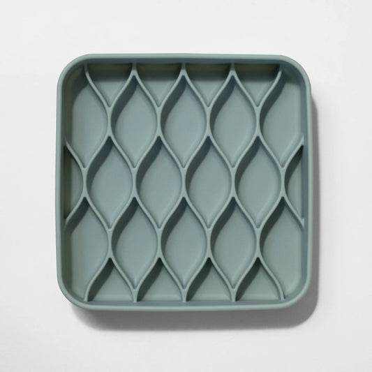 argyle slow feeder bowl